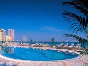 Corniche Hotel Sharjah