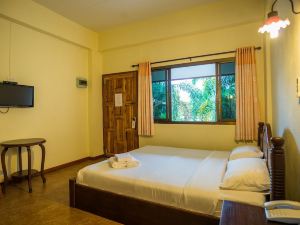 Chiang Kham Tilue Resort