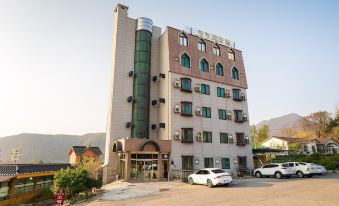 Yeongwol Cheongryeong Motel