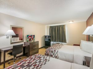 Red Roof Inn & Suites Pensacola East - Milton