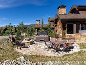 312 Shores Lane by Summit County Mountain Retreats