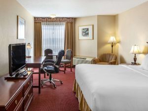 Quality Inn & Suites Edmonton International Airport