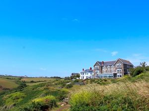 Housel Bay Hotel