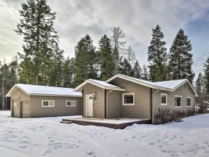 Columbia Falls Private Retreat Pool Table and Deck!