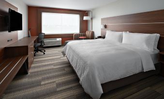 Holiday Inn Express & Suites Elkhorn - Lake Geneva Area