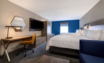 Holiday Inn Express & Suites Central Omaha