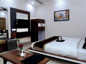 Hotel Vatika Palace Narmadapuram