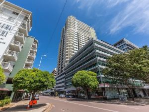 Zen City & Sea Executive 1-Br Suite in Darwin CBD