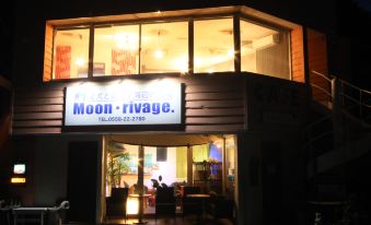 Moon Rivage