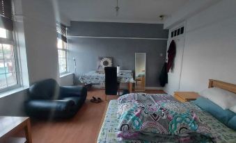 London Edgware Station Apartment