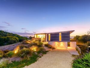 Cloudy Bay Beach House