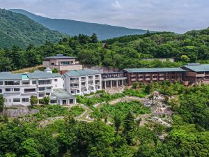 Izu Hotel Resort & Spa