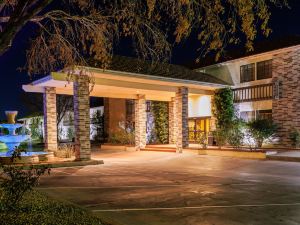 Red Roof Inn & Suites Ridgecrest