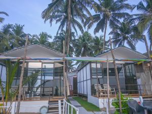 Kashinath Beach Huts