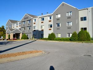 Country Inn & Suites by Radisson, Fairview Heights, IL