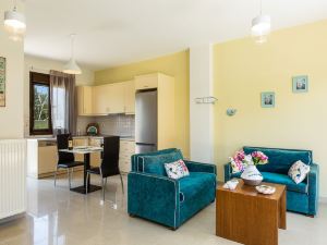 Loutra-One Bedroom Apartment in Crete