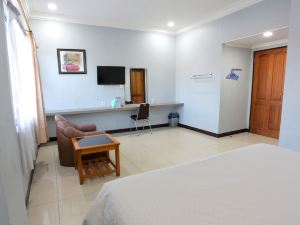 Hotel Makmur