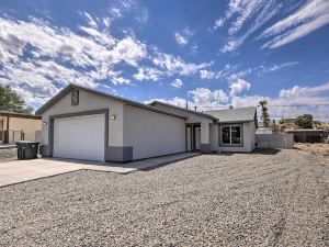 Pet-Friendly Bullhead City Abode w/ Game Room