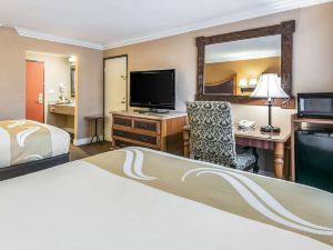 Quality Inn & Suites Atlanta Airport South