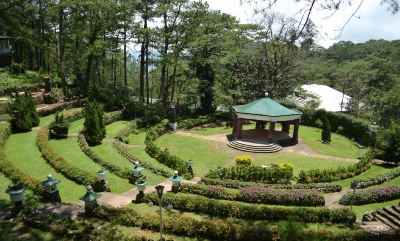 Surroundings RedDoorz Hostel @ Ritz Place Baguio Photo