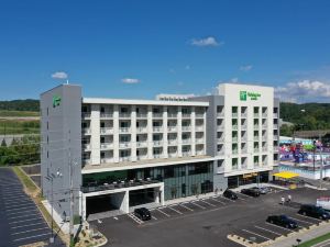 Holiday Inn & Suites Pigeon Forge Convention Center