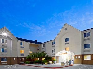 Sonesta Simply Suites Houston CityCentre I-10 West