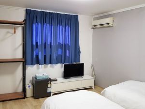 Taebaek Blue Moon Motel