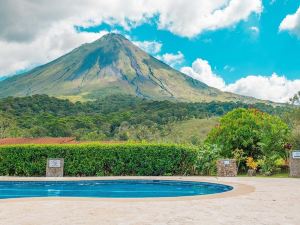 Hotel Arenal Kioro Suites & Spa