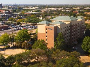 Courtyard Dallas Addison/Quorum Drive