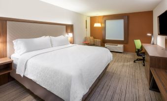 Holiday Inn Express & Suites Morehead City