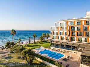 Maia Luxury Beach Hotel & Spa