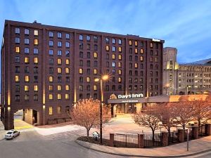 Days Inn by Wyndham Baltimore Inner Harbor