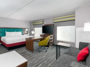 Hampton Inn & Suites Cleveland-Beachwood