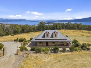 Manfield Country Bruny Island