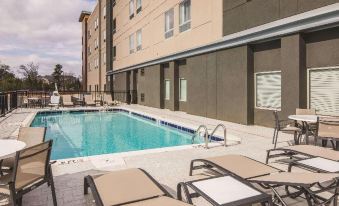 La Quinta Inn & Suites by Wyndham Atlanta South - McDonough