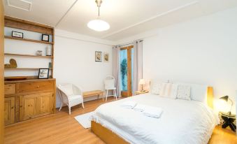 New Stylish 1 Bedroom Flat with Garden London