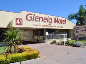 Glenelg Motel