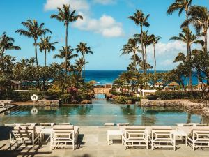 Kbm Resorts: Anuenue at Montage Kapalua Bay Oceanfront Villa Pool Beach Access w Rental Car