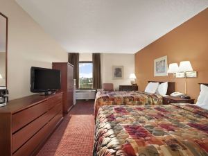 Days Inn & Suites by Wyndham Cedar Rapids