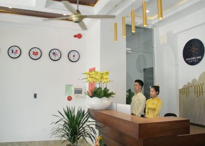 Front Desk Golden Inn Hotel Photo