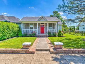 Family-Friendly Home Near Noblesville Square!