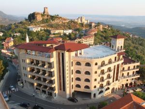 Hotel Panorama Kruje View on the Castle and the Old Town