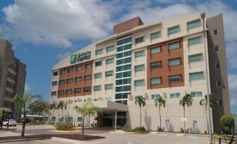 Holiday Inn Express Manzanillo