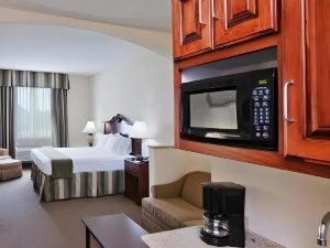 Holiday Inn Express & Suites Woodward Hwy 270