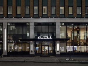 Vogue Hotel Montreal Downtown, Curio Collection by Hilton