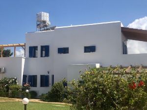 Aphrodite and Apollo Apartments