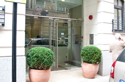 Hotel Exterior Pepys Street Photo