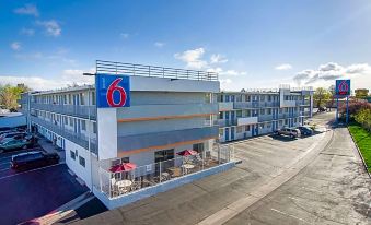 Motel 6 Denver, CO – Downtown