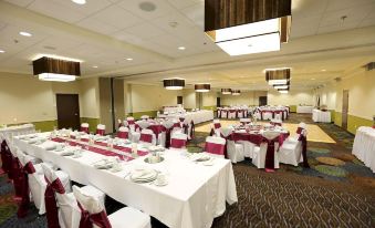 Holiday Inn & Suites Atlanta Airport-North