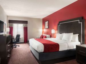 Days Inn & Suites by Wyndham Murfreesboro